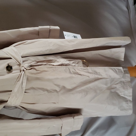NEW Via Spiga Packable Belted Rain Trench Coat - Picture 3 of 12